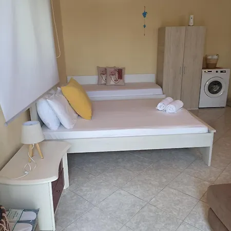 Nyaraló Private House *